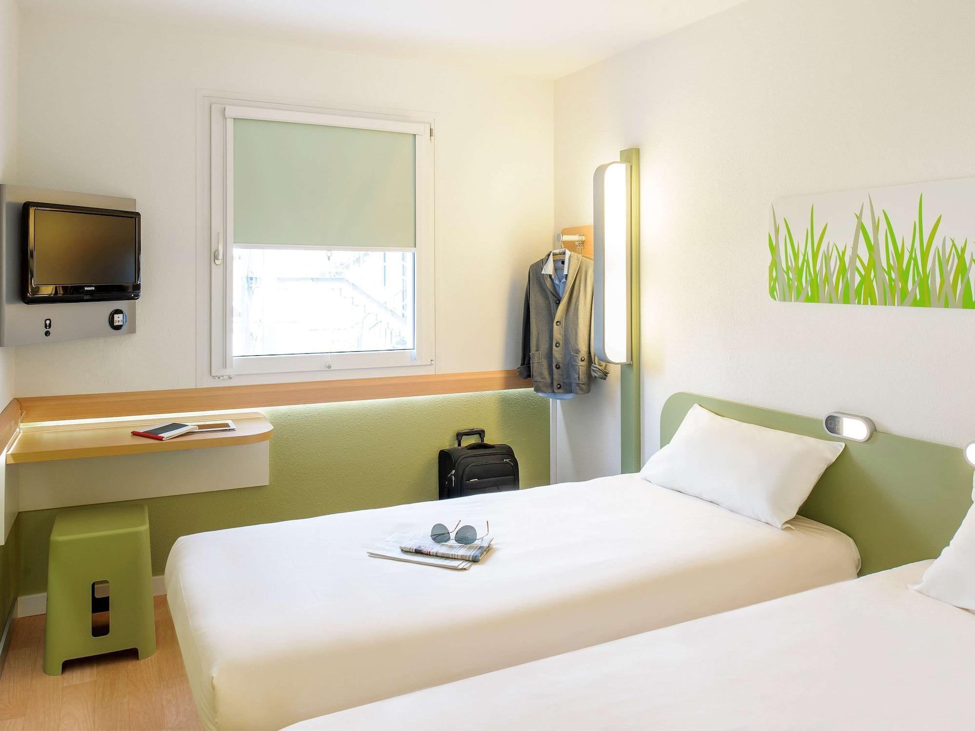 Ibis Budget Montauban Les Chaumes Eksteriør billede