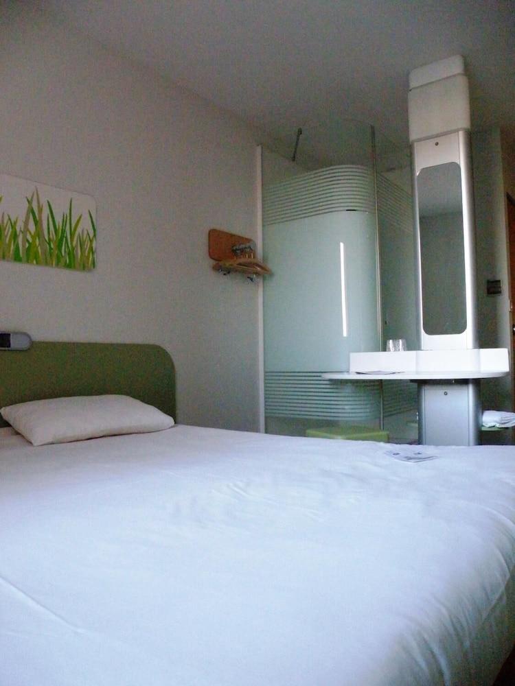 Ibis Budget Montauban Les Chaumes Eksteriør billede