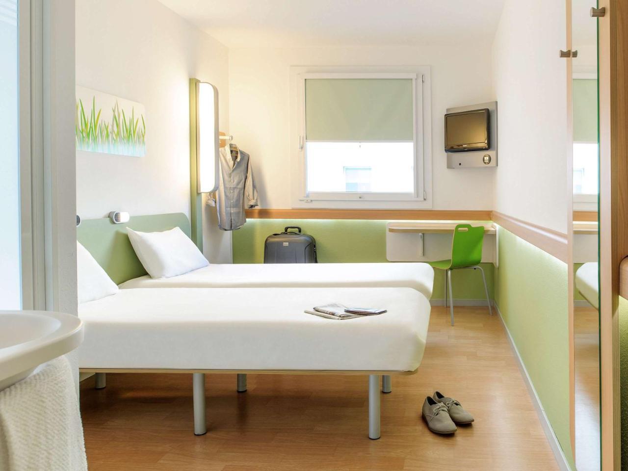 Ibis Budget Montauban Les Chaumes Eksteriør billede